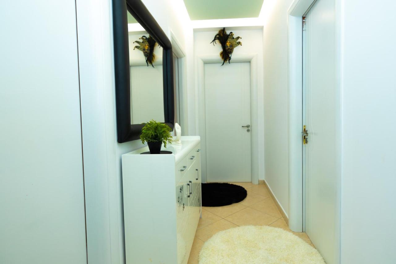 Appartement Hana Hot Tub Vlorë